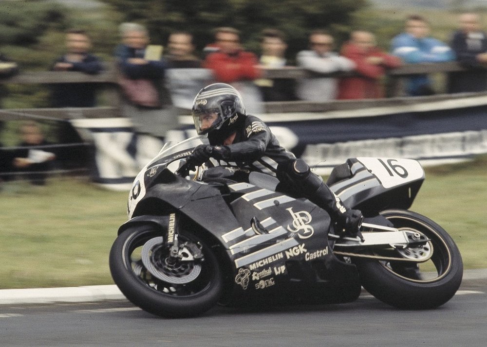 62._Robert_Dunlop_riding.jpg