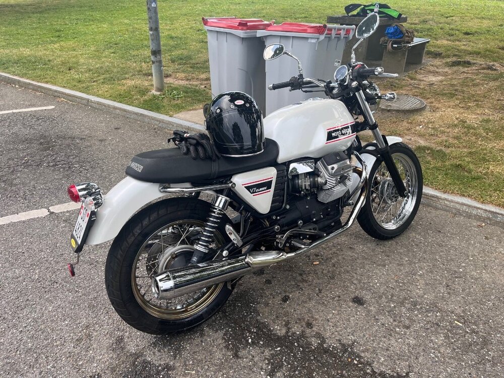 Übernahme Moto Guzzi (Originalzustand).jpg